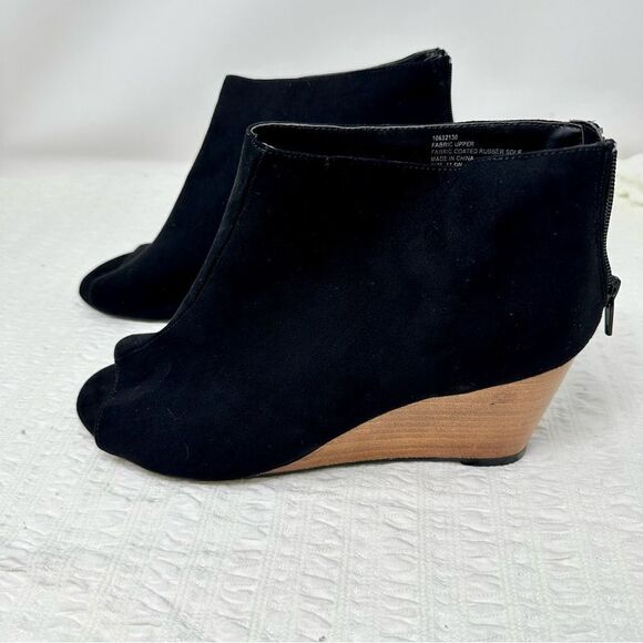 Torrid Wedge Booties- Size 11.5W - Picture 7 of 12